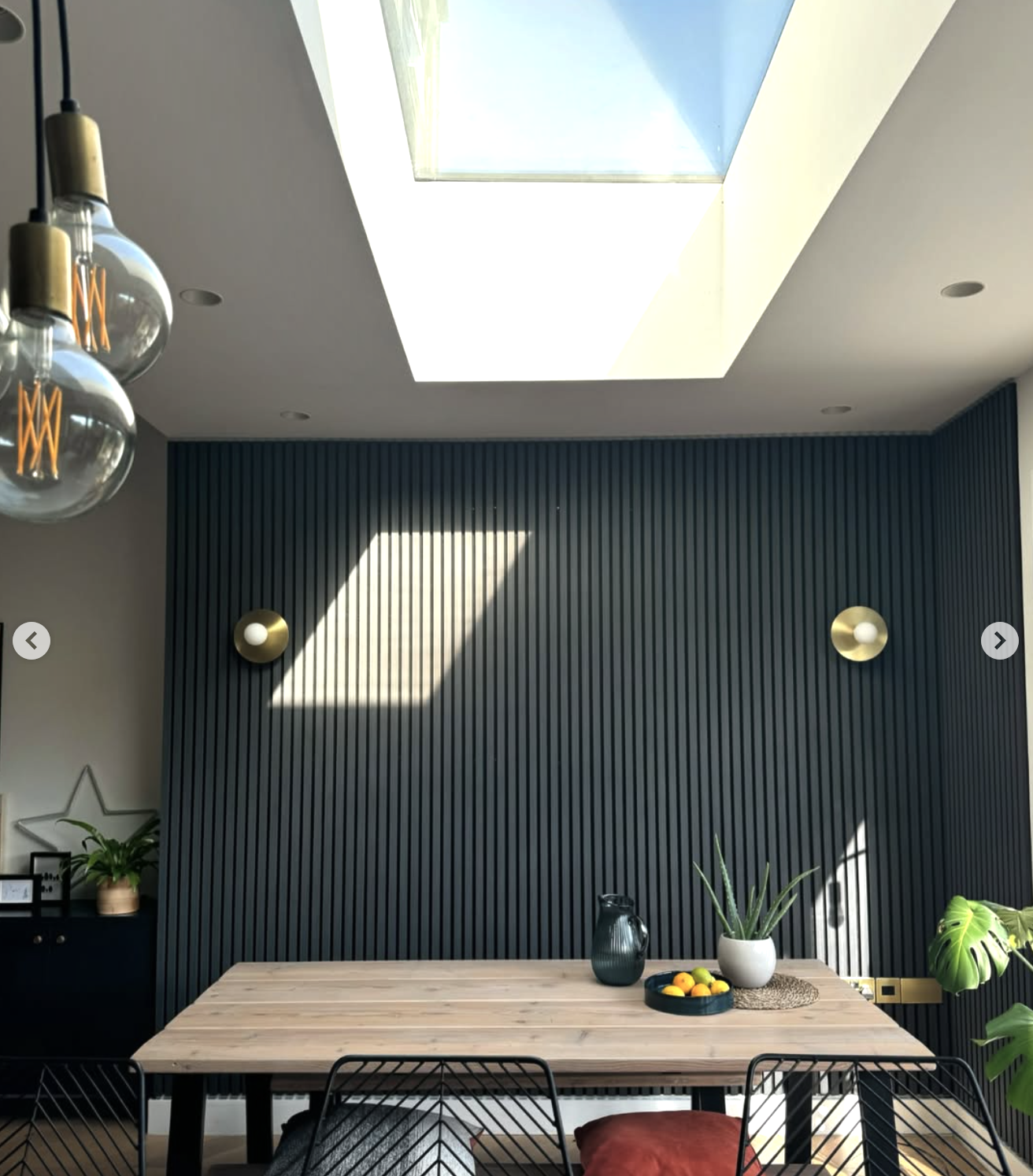 black pannelled kitchen - Photo 2