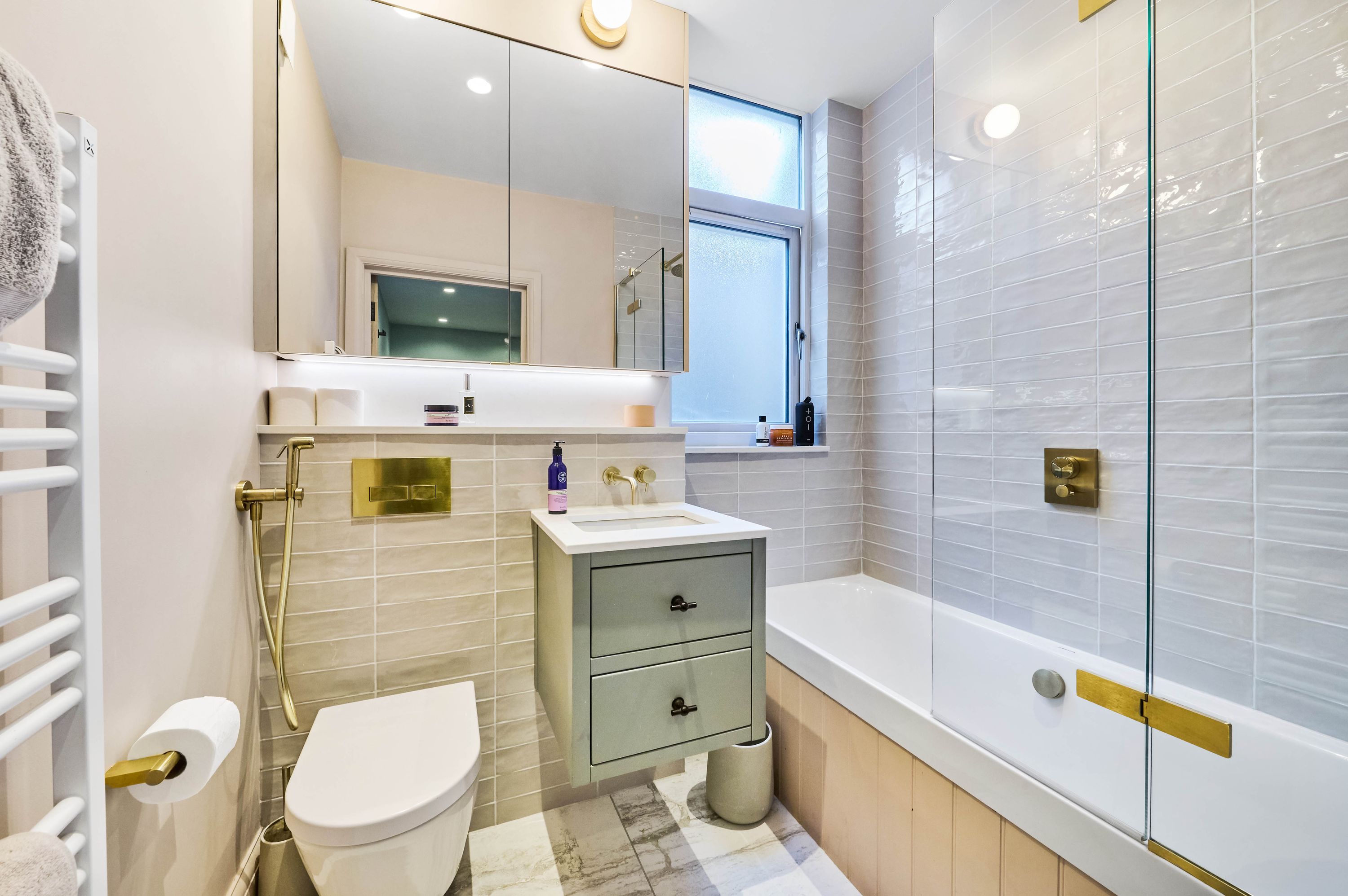 family bathroom - Photo 1