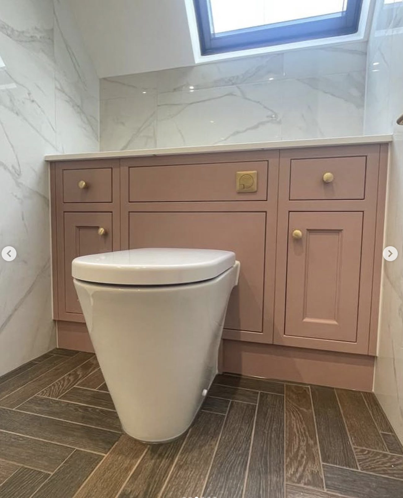 pink and gold bathroom - Photo 3