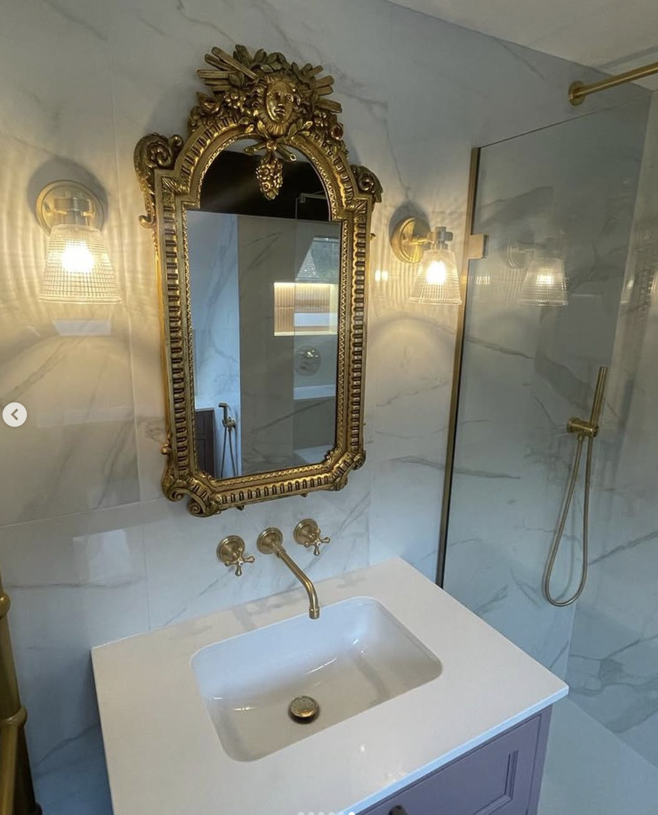 pink and gold bathroom - Photo 2